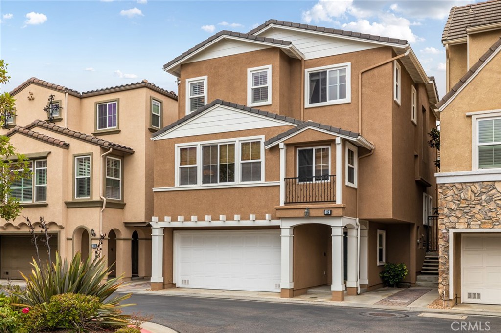 2889 Plaza Del Amo #118