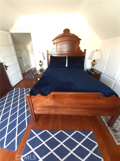 413 Ocean Avenue, Seal Beach CA: https://media.crmls.org/medias/3b3e2708-a25b-4912-b9f2-8e886f41d7c8.jpg