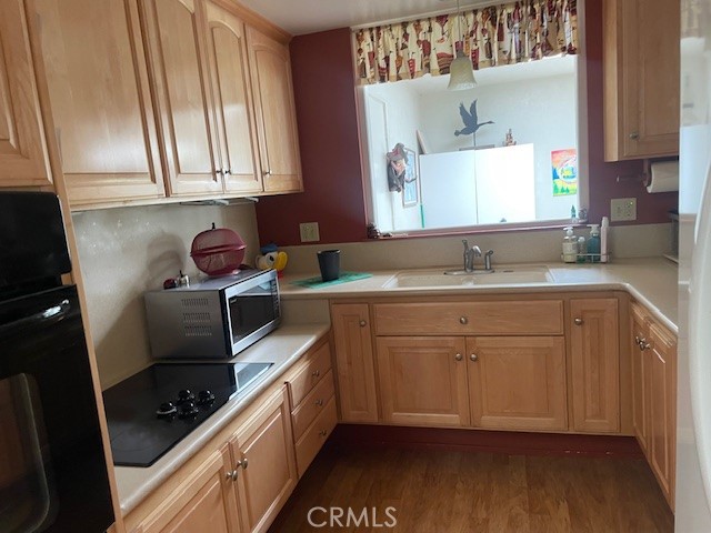 13360 Del Monte Drive, Seal Beach CA: https://media.crmls.org/medias/3b3f0827-578f-4d8d-892c-6703bf1ff8f4.jpg