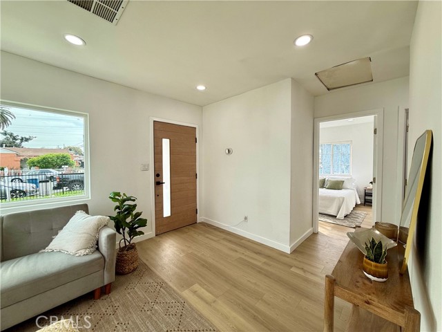 Detail Gallery Image 26 of 42 For 1327 W 97th Street, Los Angeles,  CA 90044 - 3 Beds | 2 Baths