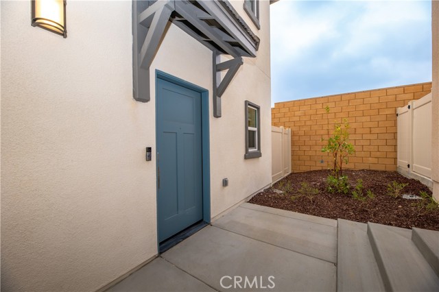Detail Gallery Image 14 of 63 For 14410 Bing Ave, Fontana,  CA 92335 - 2 Beds | 2 Baths