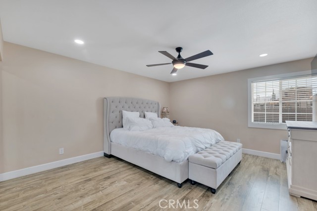 Detail Gallery Image 18 of 34 For 9835 Nevada Ave, Chatsworth,  CA 91311 - 4 Beds | 3 Baths