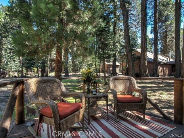 Detail Gallery Image 6 of 19 For 27877 Holly Ln, Lake Arrowhead,  CA 92352 - 2 Beds | 1 Baths