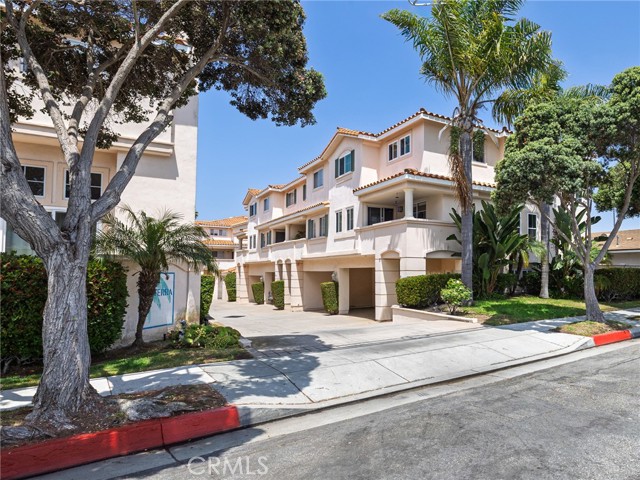 22477 Kent, Torrance CA: https://media.crmls.org/medias/3b41196a-321d-45e7-91e3-bb9206ee1322.jpg