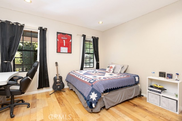 Image 22 of 66 For 16713 Sequoia Way