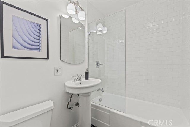 Image 15 of 23 For 620 Maple Street