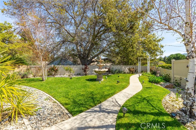 Photo of 26467 Fairway Circle, Newhall, CA 91321