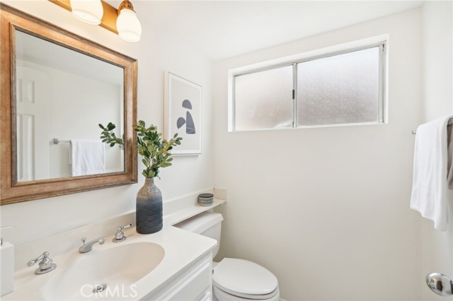 Detail Gallery Image 19 of 31 For 2104 Cascade Dr, Corona,  CA 92879 - 4 Beds | 2/1 Baths