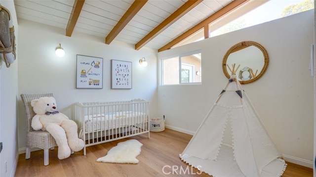 16347 Tupper Street, North Hills CA: https://media.crmls.org/medias/3b427ba8-d6e8-444d-96c8-d521e70cc0c3.jpg