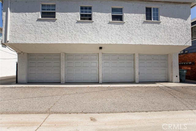 4135 Warner Boulevard, Burbank CA: https://media.crmls.org/medias/3b427c60-96fd-4705-8bee-251b76c38174.jpg