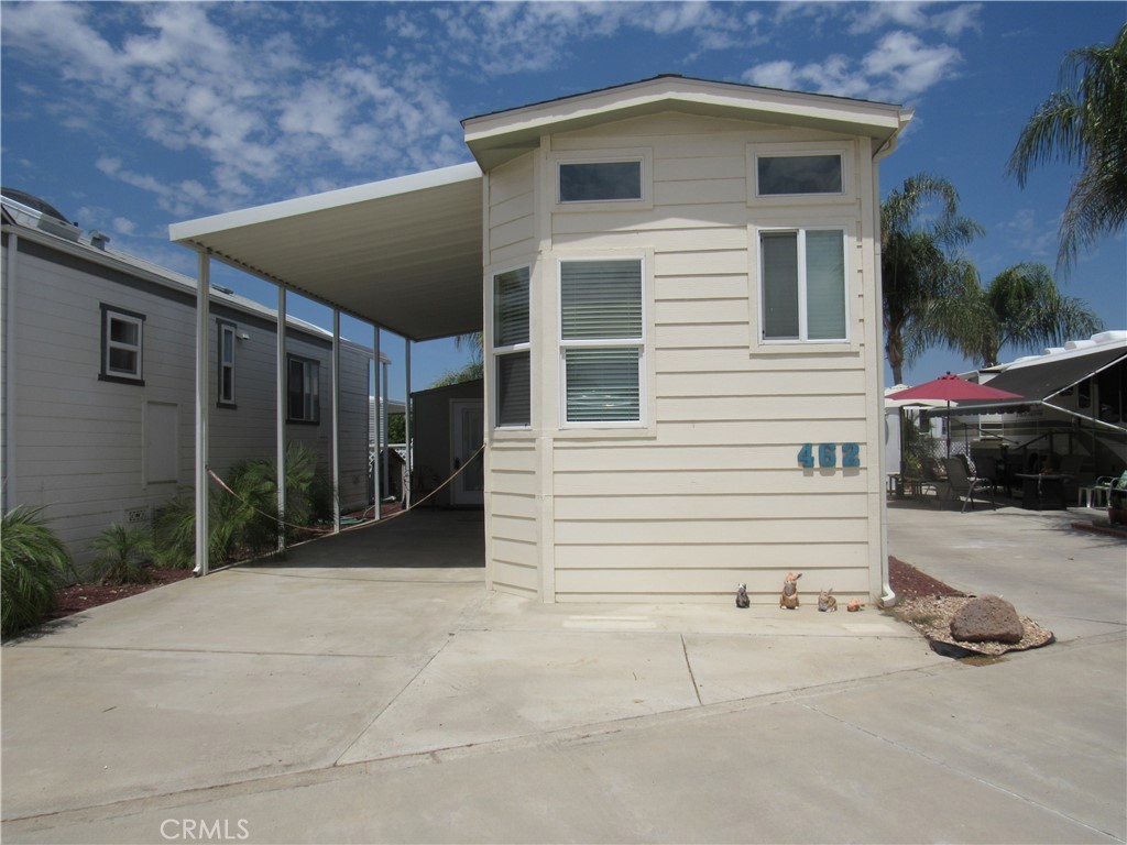 1295 S Cawston Avenue #462