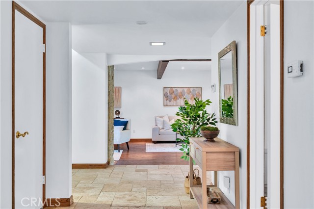 Detail Gallery Image 12 of 47 For 30440 via Victoria, Rancho Palos Verdes,  CA 90275 - 4 Beds | 2/1 Baths