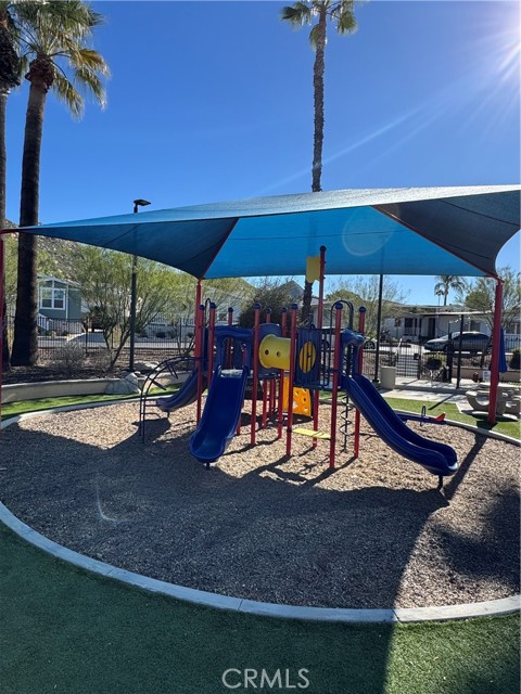 Detail Gallery Image 18 of 38 For 1536 S State St #197,  Hemet,  CA 92543 - 3 Beds | 2 Baths