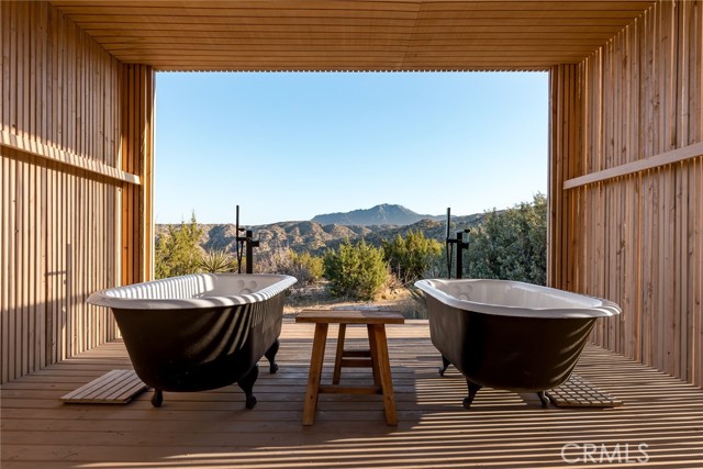 48575 Paradise Avenue, Morongo Valley CA: https://media.crmls.org/medias/3b44ce91-0dc1-48c7-acd8-dc1f355eb9fe.jpg