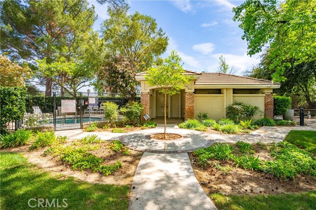 Detail Gallery Image 42 of 53 For 24526 Windsor Dr a,  Valencia,  CA 91355 - 3 Beds | 2/1 Baths