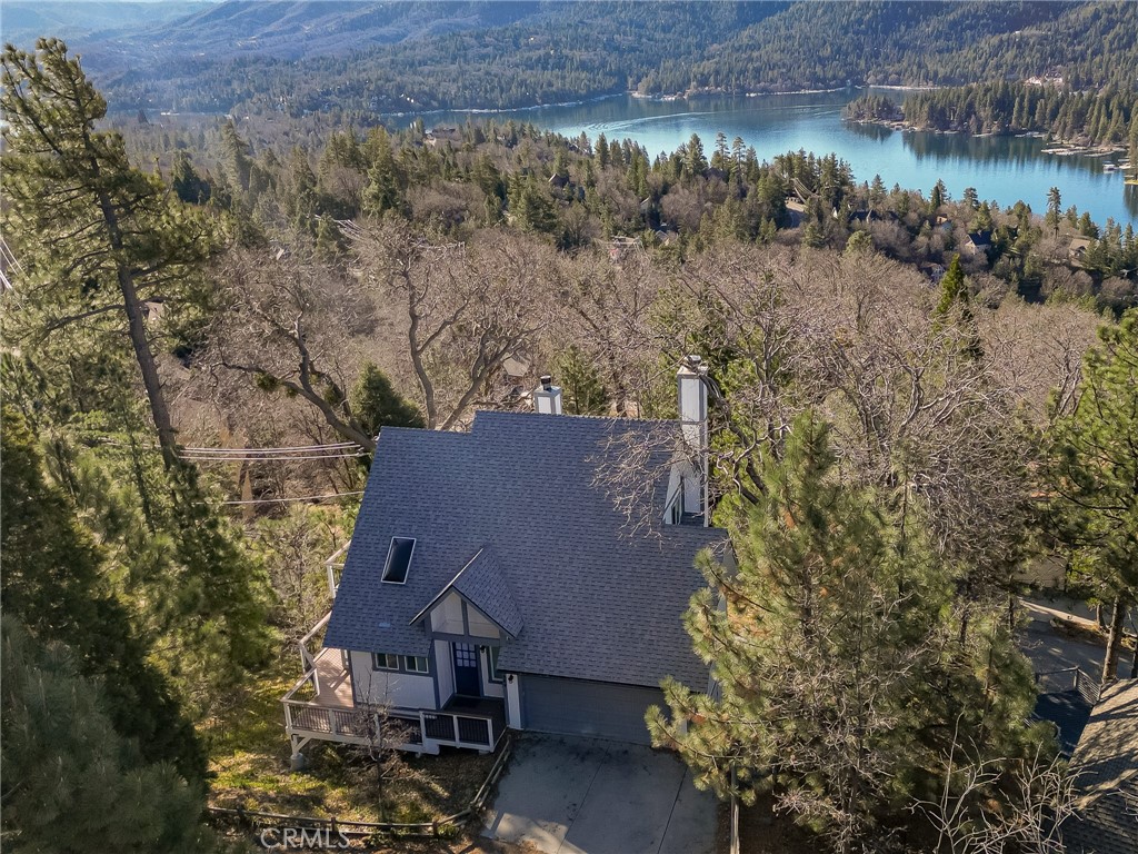 https://media.crmls.org/medias/3b45aa21-b4d5-4179-b4ce-344ca7b21aeb.jpg?preset=X-Large