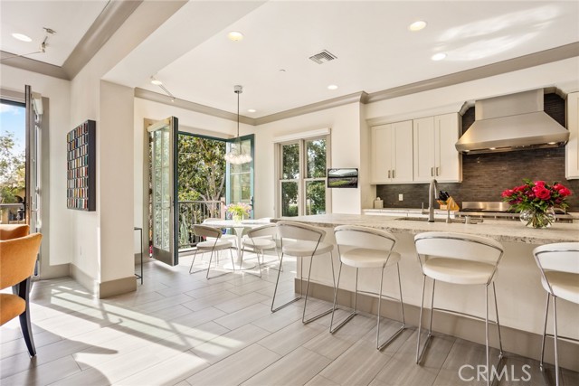 200 S Orange Grove Boulevard, Pasadena CA: https://media.crmls.org/medias/3b465062-ef07-4d6c-aedb-3275050f9e9f.jpg