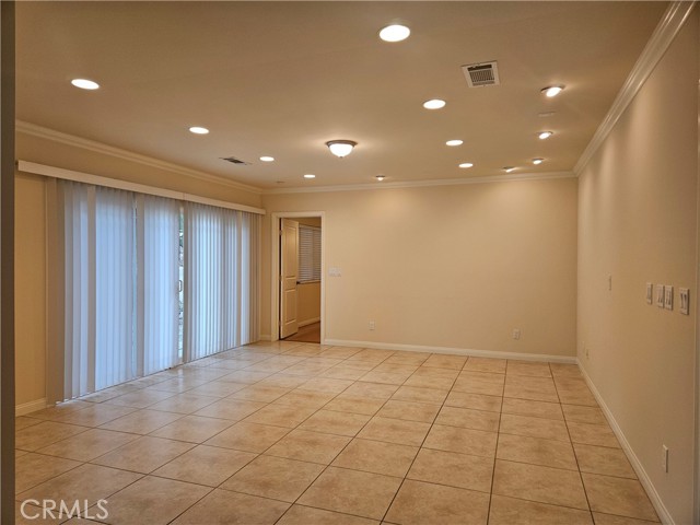 Detail Gallery Image 16 of 27 For 18310 Karen Dr, Tarzana,  CA 91356 - 4 Beds | 5 Baths