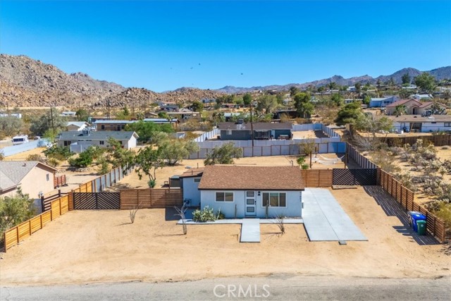 Detail Gallery Image 1 of 51 For 61853 Grand View Cir, Joshua Tree,  CA 92252 - 2 Beds | 1 Baths