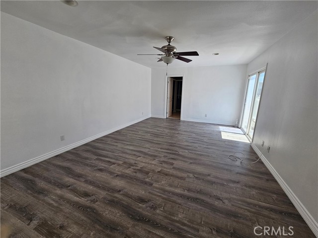 1910 California Street, Huntington Beach CA: https://media.crmls.org/medias/3b47b0d6-c0fd-4d76-9c64-3f757190d1ed.jpg