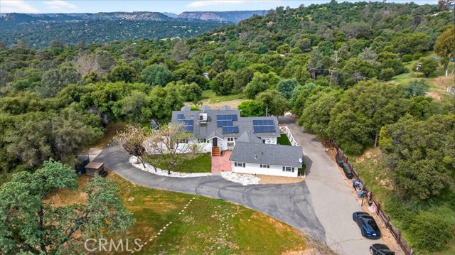 Detail Gallery Image 3 of 75 For 35073 Auberry, Auberry,  CA 93602 - 5 Beds | 3 Baths