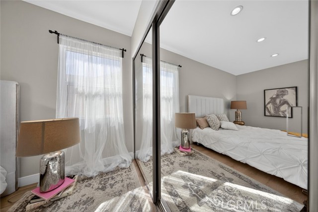 Detail Gallery Image 26 of 44 For 6820 Jellico Ave, Lake Balboa,  CA 91406 - 3 Beds | 2 Baths