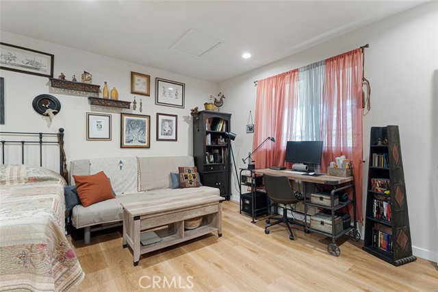3794 Whirlaway Ln, Chino Hills CA: https://media.crmls.org/medias/3b4868f7-e6a6-4fd1-891a-fd2bf9e8cd74.jpg