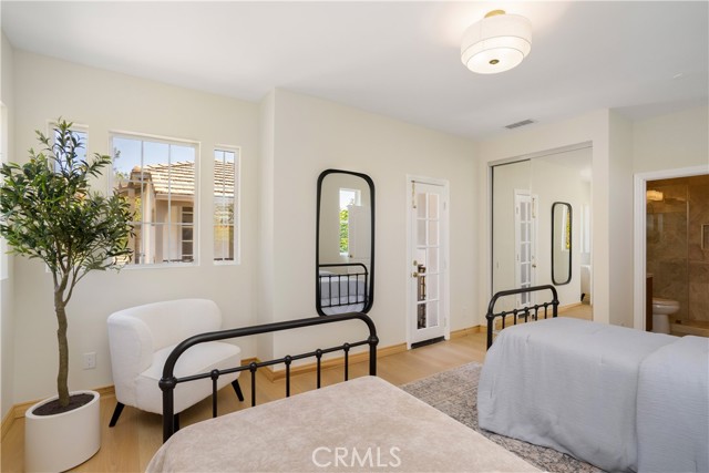 3318 Durham Court, Burbank CA: https://media.crmls.org/medias/3b49af5e-f5d6-40ed-b82f-c624f9910a2a.jpg