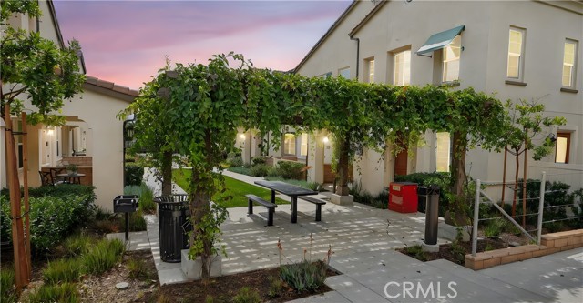 Image 14 of 19 For 2741 Inez