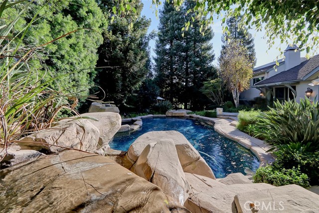 Waterfall feature