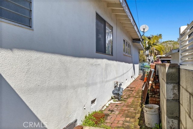 1320 Voorhees Avenue, Manhattan Beach, California 90266, 3 Bedrooms Bedrooms, ,2 BathroomsBathrooms,Residential,Sold,Voorhees,SB23040091