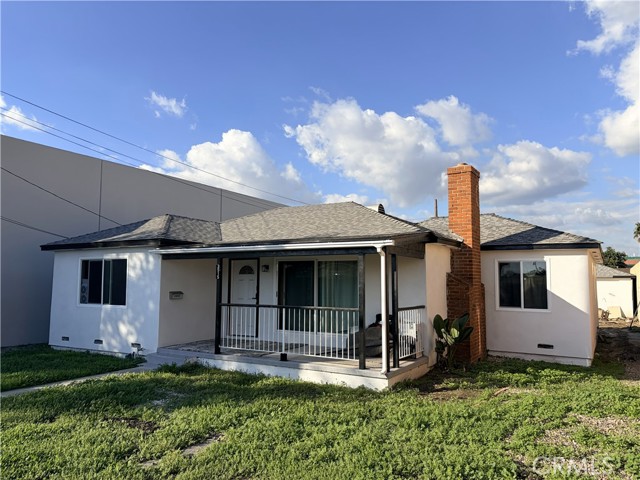 Detail Gallery Image 2 of 7 For 3515 W Commonwealth Ave, Fullerton,  CA 92833 - 3 Beds | 1/1 Baths