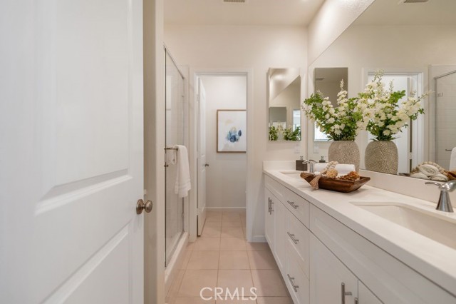 110 Trailing Comet, Irvine CA: https://media.crmls.org/medias/3b4ab9cb-cce6-4cd9-a63c-b70063b8c294.jpg