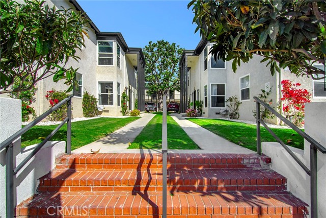 1949 20th ST Unit: B