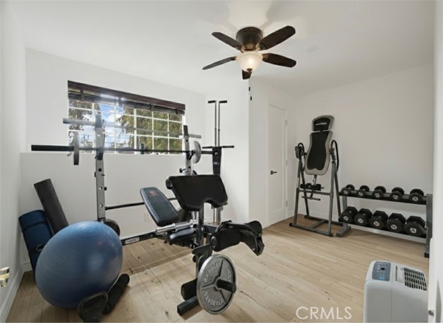 Detail Gallery Image 18 of 27 For 10335 Orton Ave, Los Angeles,  CA 90064 - 3 Beds | 2/1 Baths