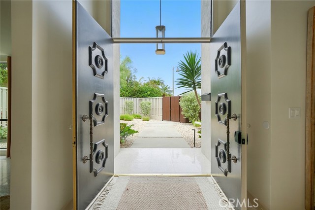 6360 E Vera Crest Drive, Long Beach CA: https://media.crmls.org/medias/3b4cf8d5-10c4-4e6c-a9b6-a4392f481ac6.jpg