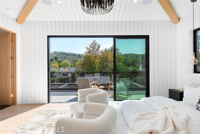 4601 Vista De Oro Avenue, Woodland Hills CA: https://media.crmls.org/medias/3b4d5b6e-99b2-49c2-abea-54ca7d3d26e7.jpg