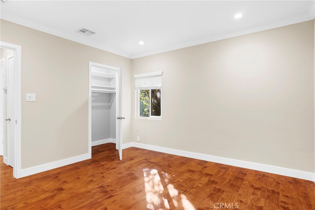 MLS #SR25266728 image #9