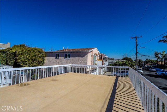 2404 Prospect Avenue, Hermosa Beach, California 90254, ,Residential Income,Sold,Prospect,PV22058633