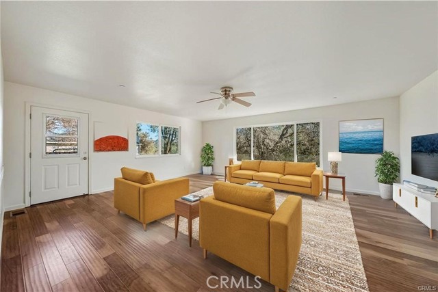 Detail Gallery Image 9 of 66 For 5585 Sunrise Dr, Kelseyville,  CA 95451 - 5 Beds | 2 Baths