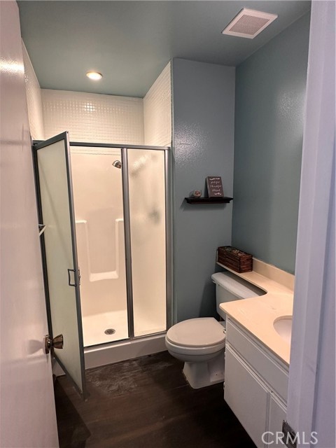 803 E Victoria Street, Carson CA: https://media.crmls.org/medias/3b4eff42-5fa9-477b-8e02-d1b6f5981b93.jpg