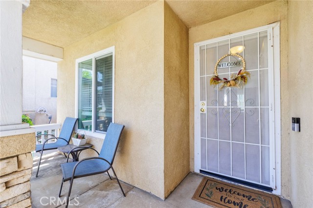 Detail Gallery Image 4 of 30 For 15023 Fox Ridge Dr, Fontana,  CA 92336 - 3 Beds | 2 Baths