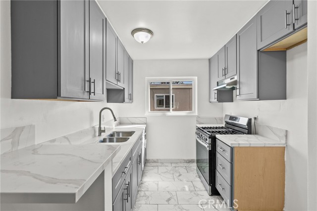 Detail Gallery Image 13 of 26 For 7137 Coldwater Canyon Ave #10,  North Hollywood,  CA 91605 - 2 Beds | 1 Baths