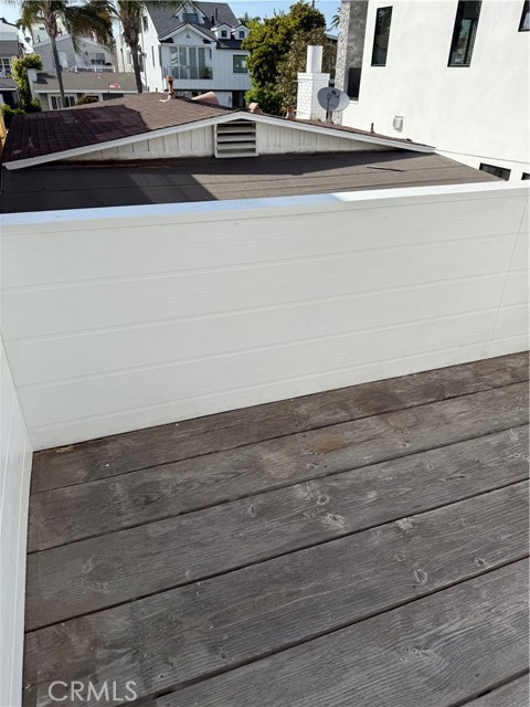514 .5 Marigold Ave, Corona del Mar CA: https://media.crmls.org/medias/3b5069ff-0a8e-4c83-bc6a-540abadffebf.jpg