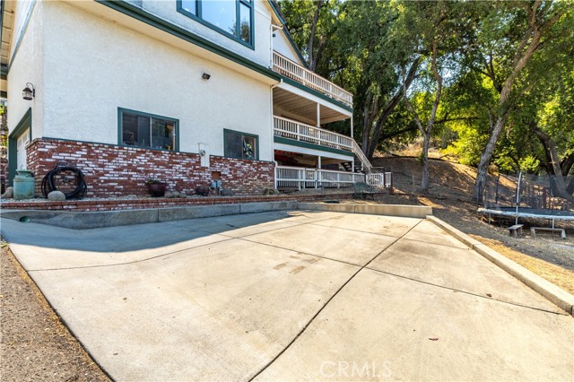 9555 Santa Cruz Road, Atascadero CA: https://media.crmls.org/medias/3b50fbbe-3306-424a-86fa-22ec1fea0c05.jpg
