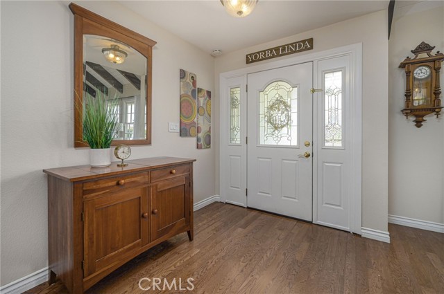 Detail Gallery Image 6 of 43 For 4373 Mahogany Cir, Yorba Linda,  CA 92886 - 4 Beds | 2/1 Baths