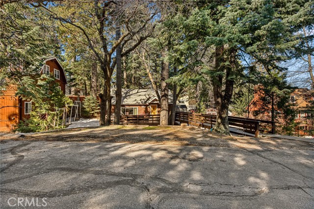 Detail Gallery Image 28 of 29 For 32135 West Dr, Running Springs,  CA 92382 - 2 Beds | 2 Baths