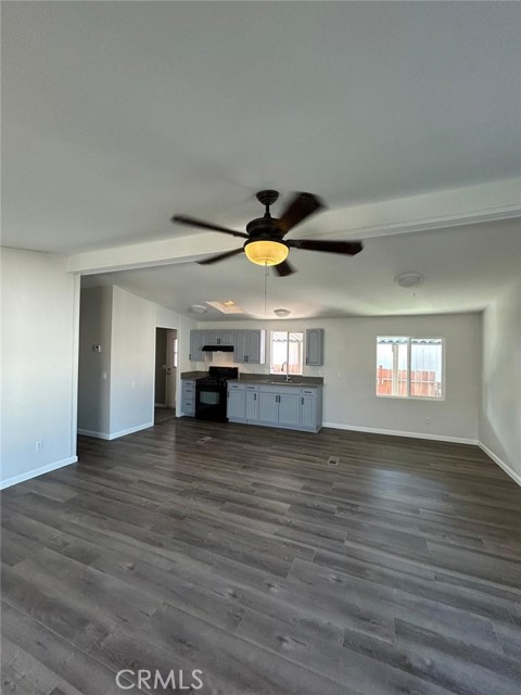 Detail Gallery Image 4 of 20 For 80 E Dawes #10,  Perris,  CA 92571 - 2 Beds | 2 Baths