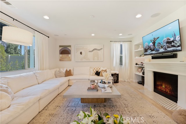 Detail Gallery Image 12 of 37 For 17065 Cantlay, Lake Balboa,  CA 91406 - 4 Beds | 3 Baths