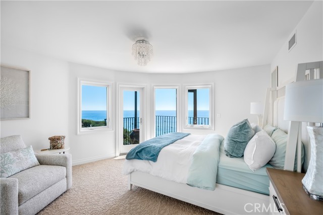 Detail Gallery Image 23 of 43 For 32061 Coast Hwy, Laguna Beach,  CA 92651 - 4 Beds | 4/2 Baths